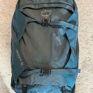 Osprey Farpoint 70 Women’s Travel Pack Blue